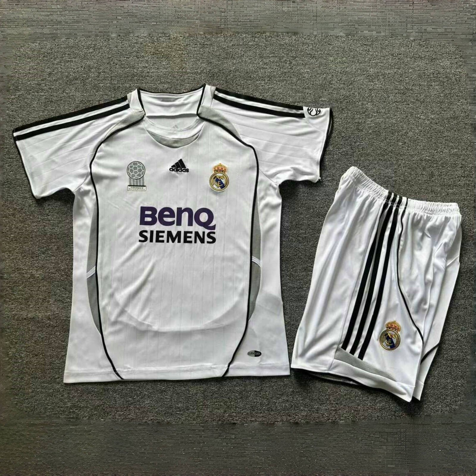 0890fd2a35 Real Madrid 06-07 Home Retro Kids Kits Youth Apparels Sport Jersey - Image 2