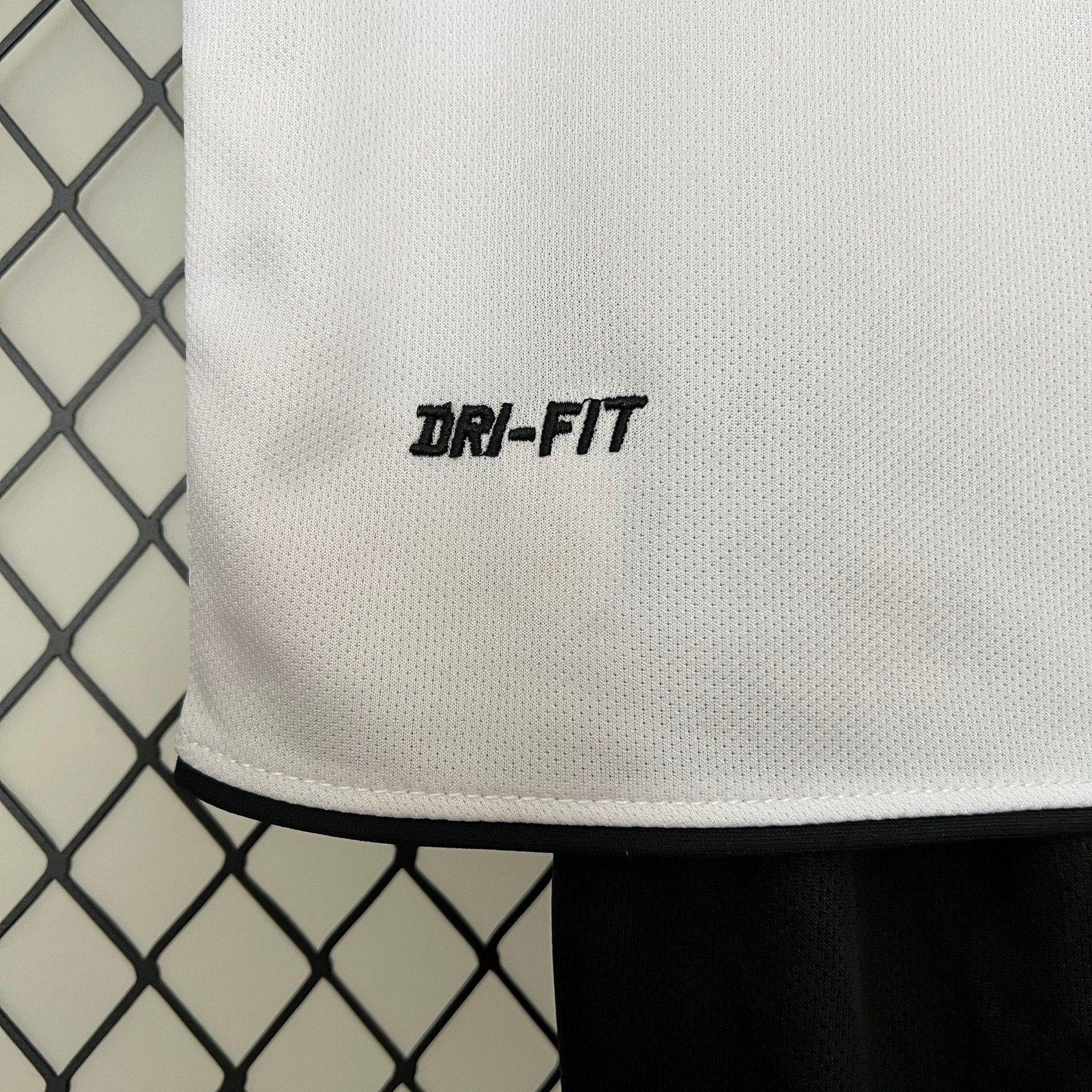 17c678129c Manchester United 10-11 Away Champions League Retro Kids Kits Youth Apparels Jersey - Image 9