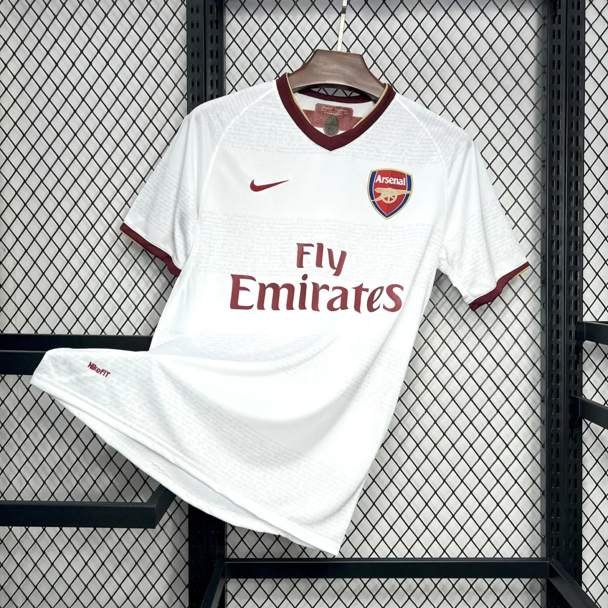Arsenal Retro 2007-08 Away Jersey - Image 9