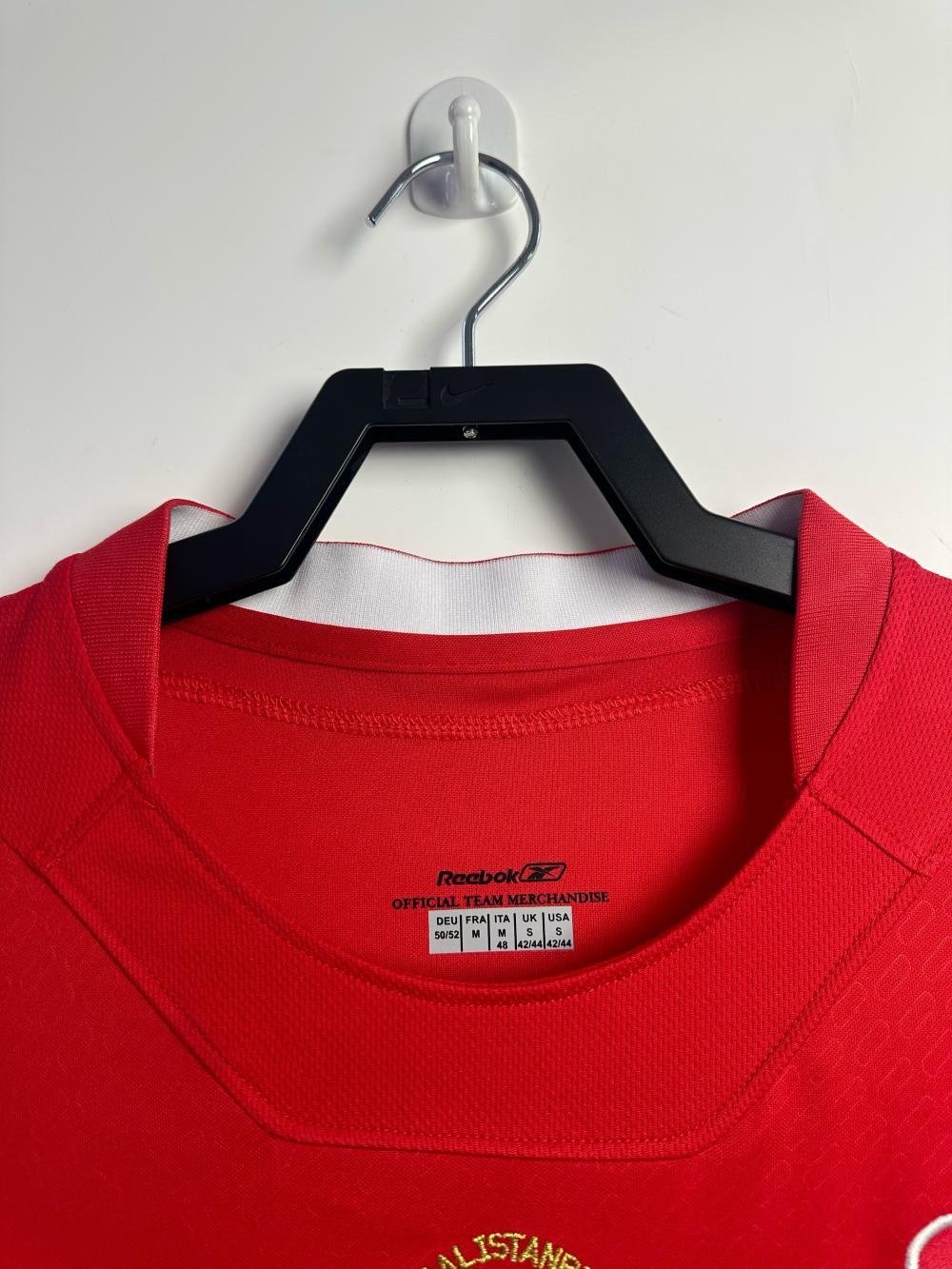 2-0bb9 Retro Liverpool FC Home Football Jersey Long Sleeve 2004/2005 - Image 3