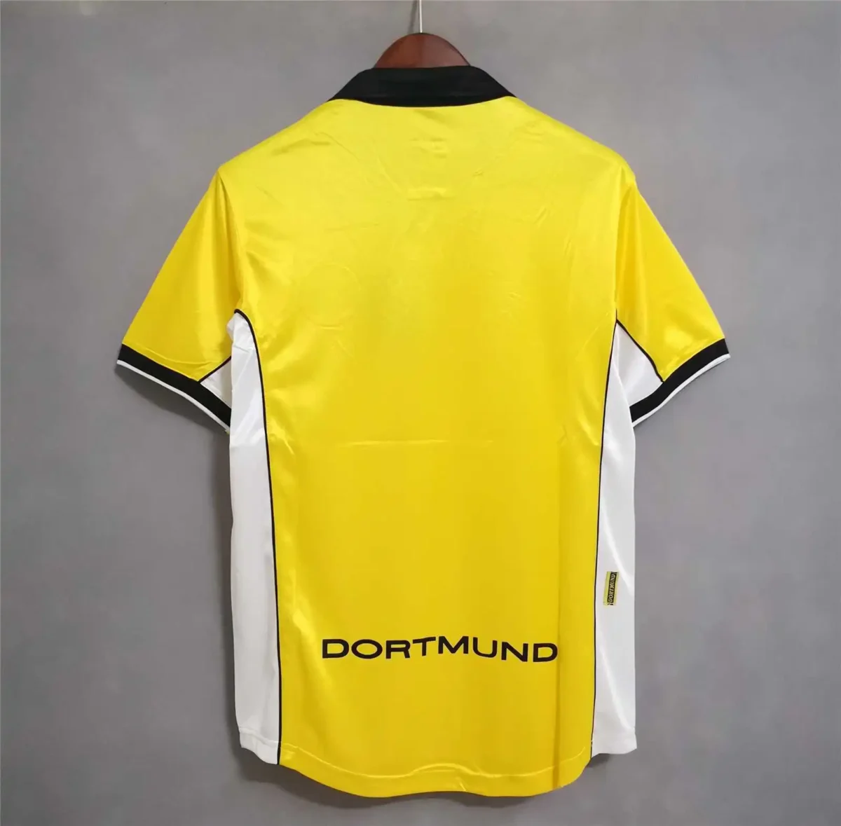 98-99 Borussia Dortmund Retro Jersey Home - Image 3