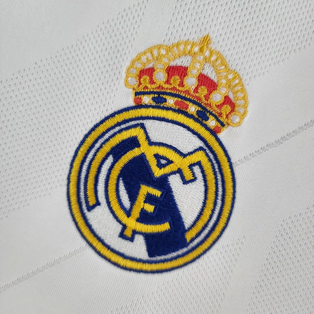 303 Real Madrid Retro Jersey Home Shirt 2017-18 - Image 5