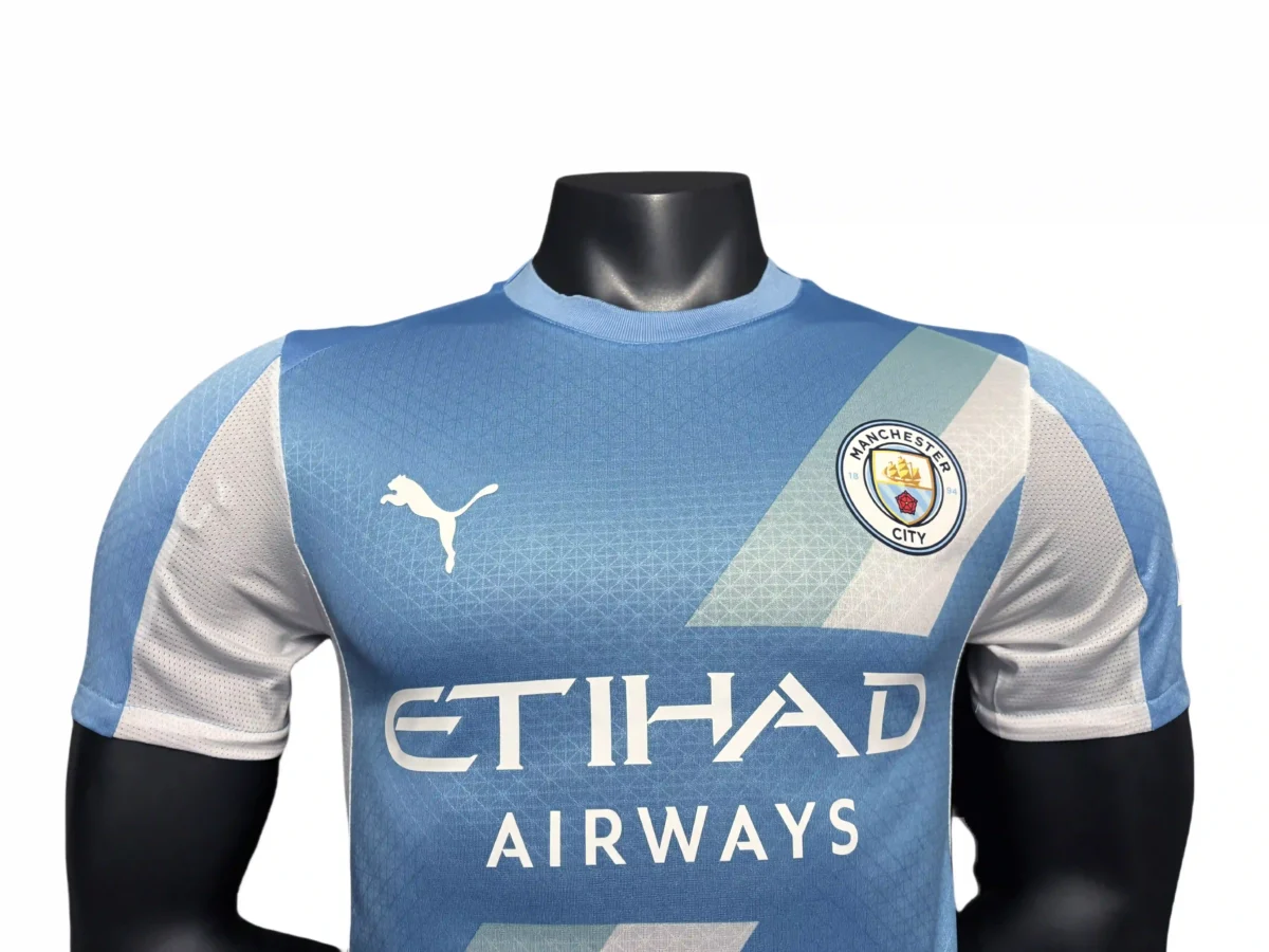 Manchester City  Blue football shirt 25-26 Fan / Player version - Image 4