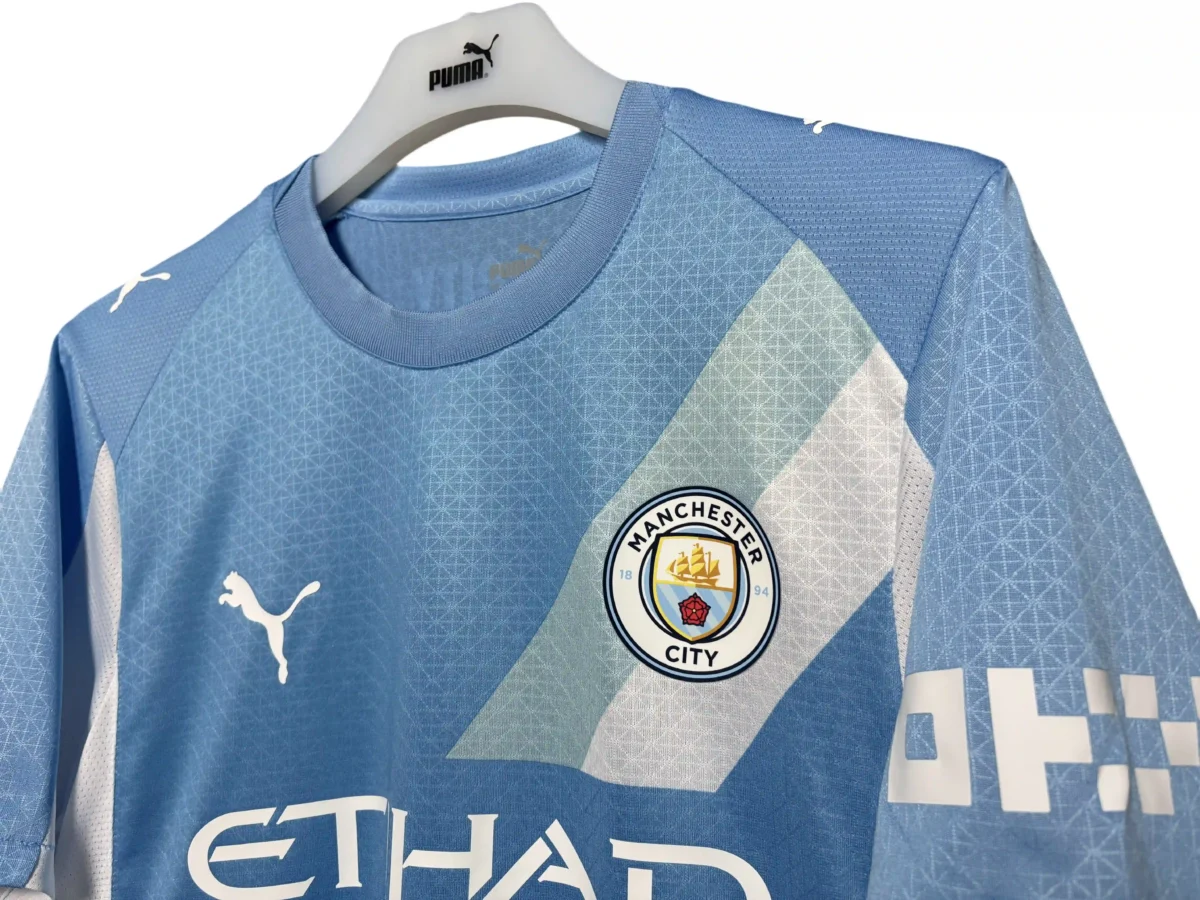 Manchester City  Blue football shirt 25-26 Fan / Player version - Image 11