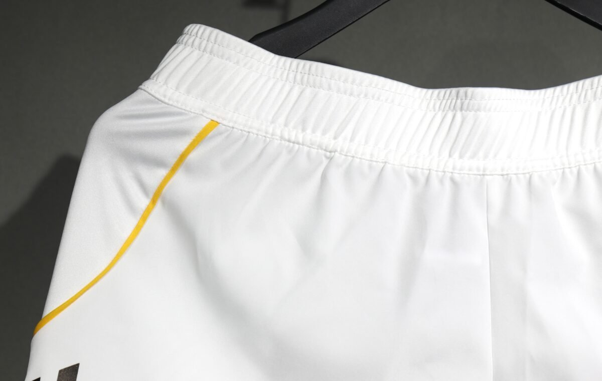 Real Madrid Home Soccer Shorts Player Version+Fans Version 25-26 - Image 6