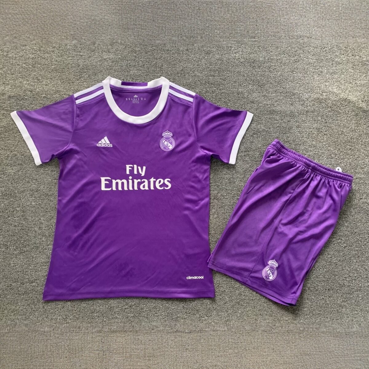 Real Madrid16-17 Away Retro Kids Kits Children Sets Football Jersey - Image 4