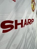 Retro Manchester United Away Football Shirt 1986/1988 - Image 6