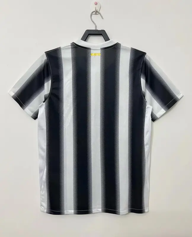 588b1d02b9 2011-12  Juventus Retro Jersey Home - Image 2