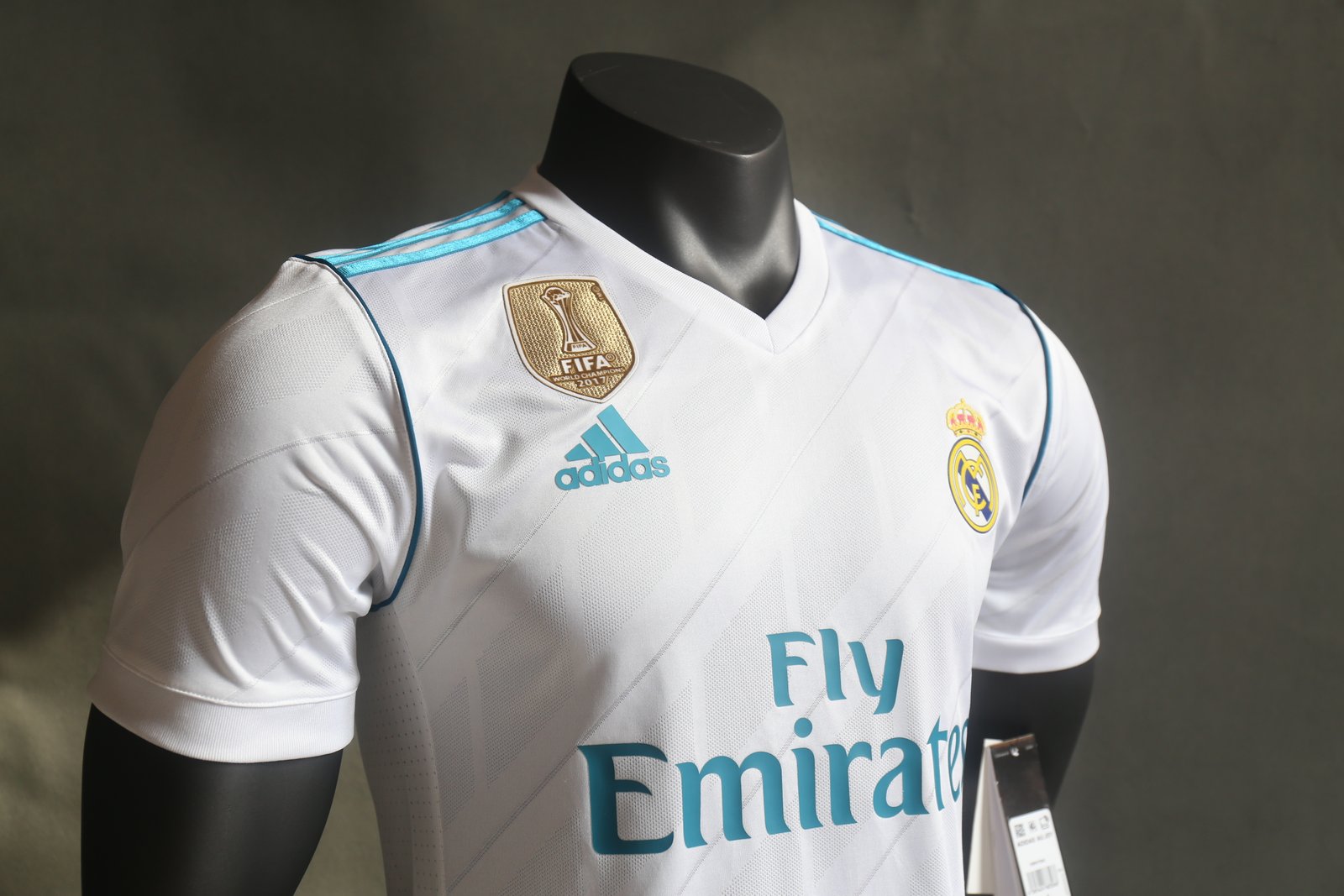 5d61b9c3 Real Madrid Retro Jersey Home Shirt 2017-18 - Image 11