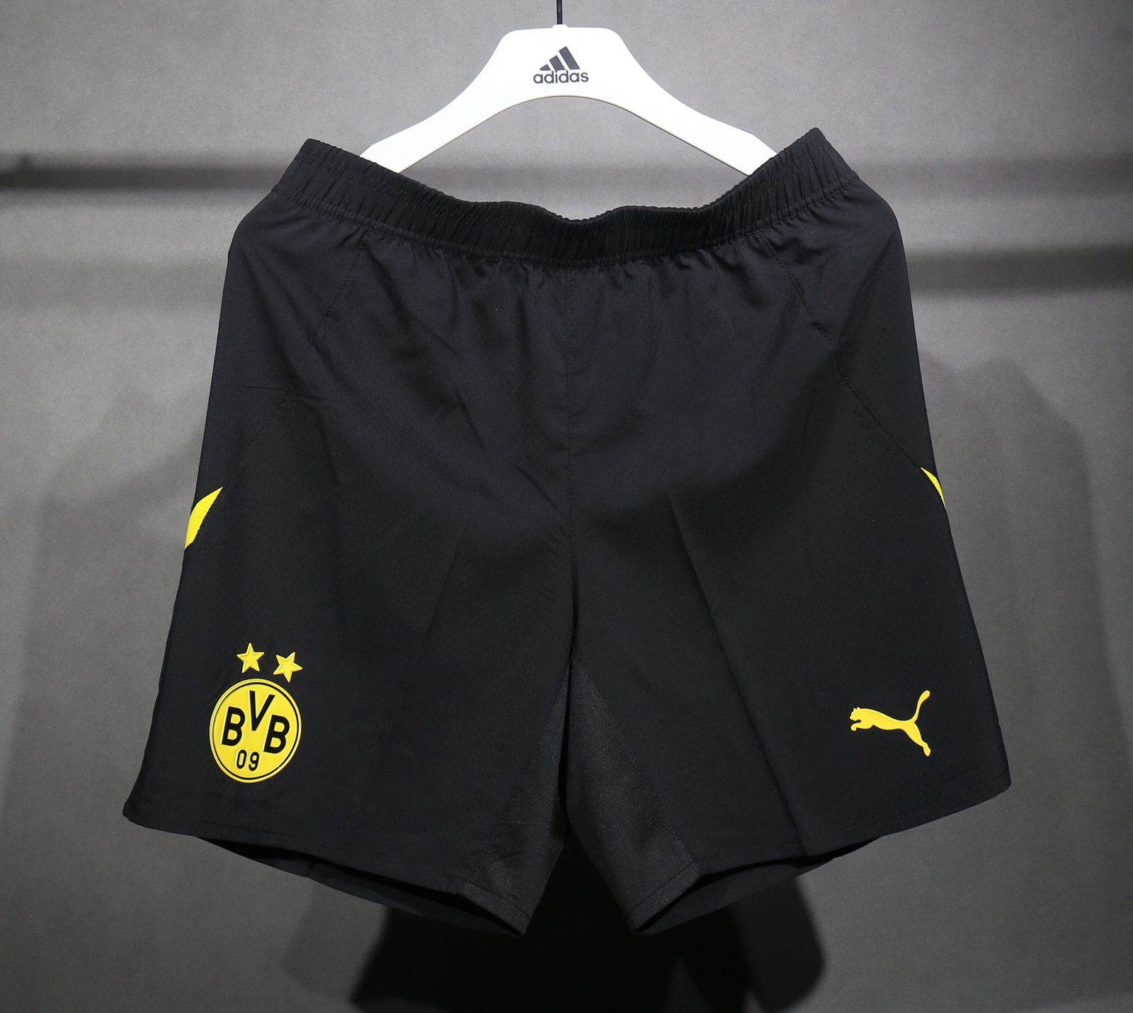 6760bda1 24-25 Borussia Dortmund Home Soccer Shorts - Image 7