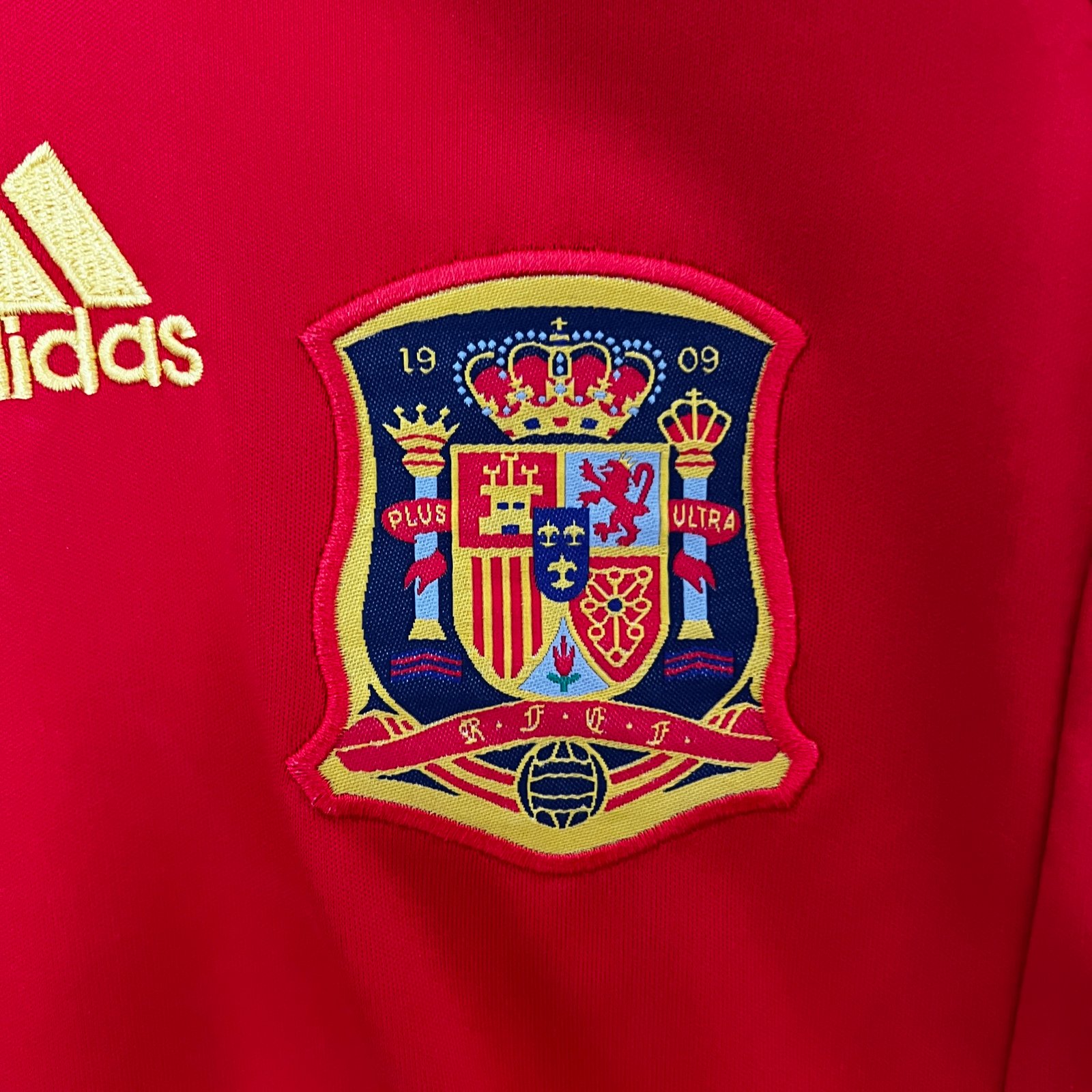7097138f Kids Spain Retro Kits Home World Cup 2010 - Image 3