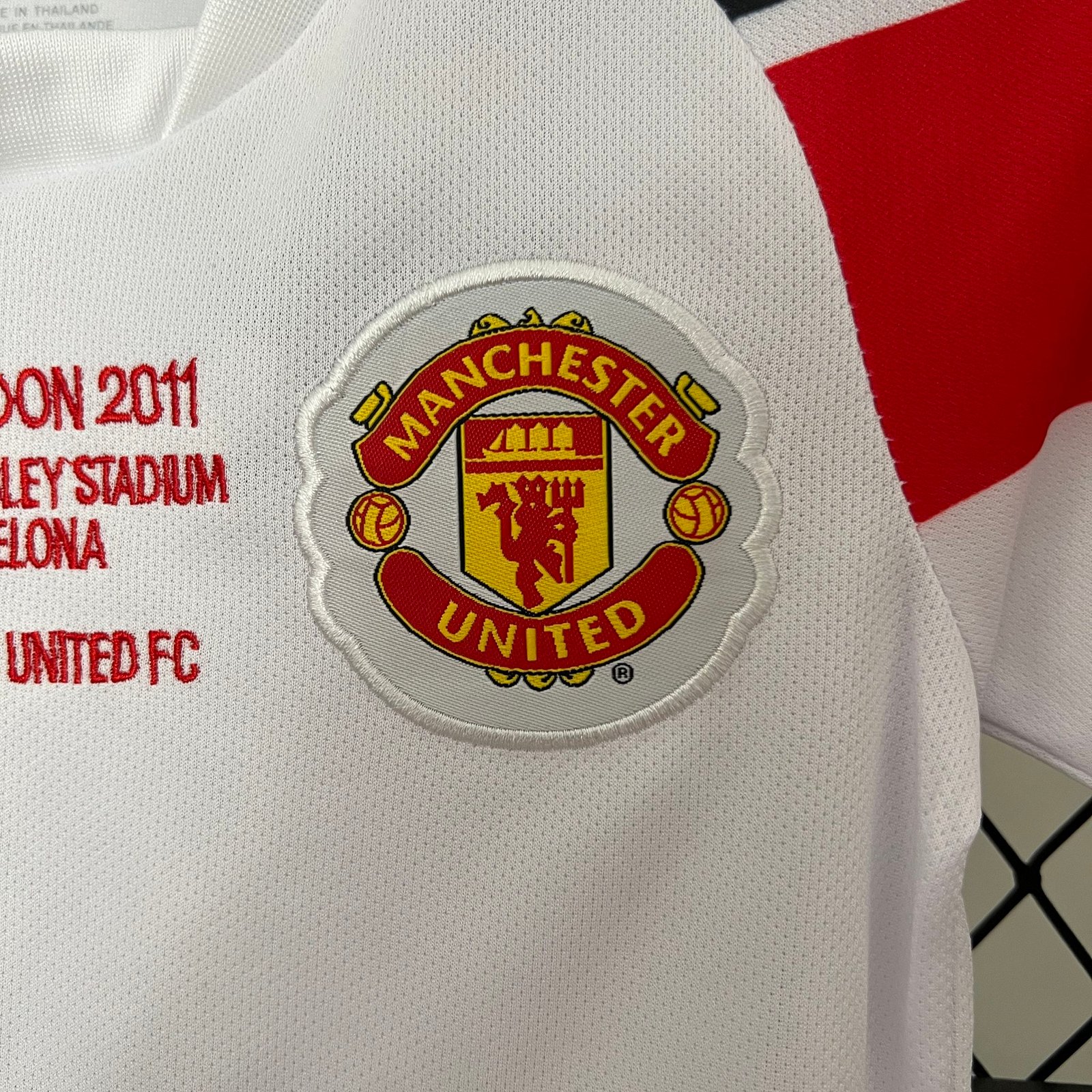 72dd1c2003 Manchester United 10-11 Away Champions League Retro Kids Kits Youth Apparels Jersey - Image 5