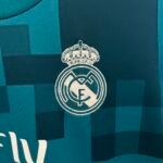 Real Madrid 17-18 Third Away Retro Kids Kit Soccer Jersey - Image 5