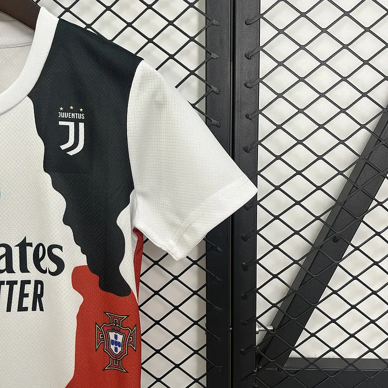 867f17a9ad Cristiano Ronaldo Commemorative Edition Kids Kits Jersey+Shorts - Image 5