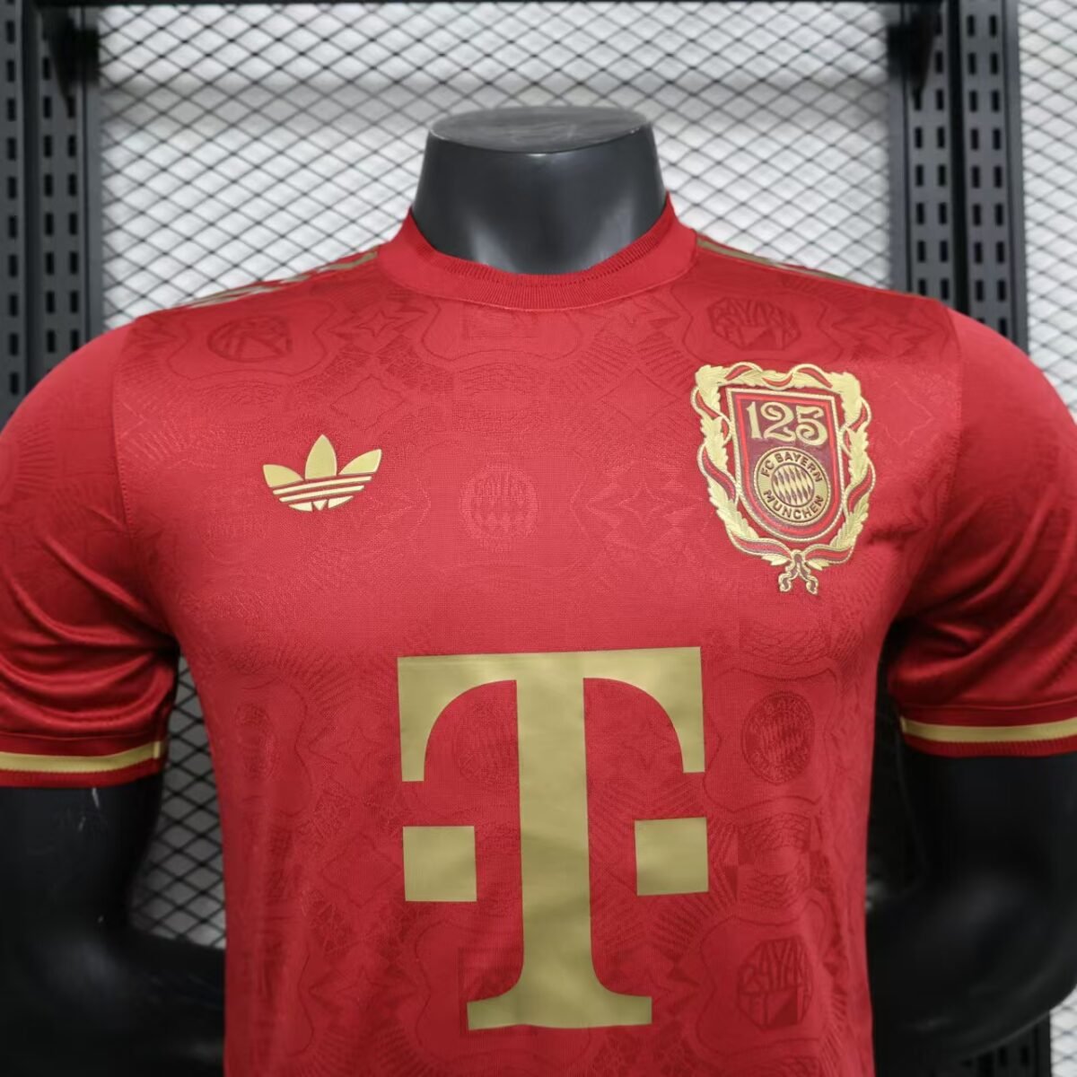 Adidas Men's FC Bayern Munich 125th Anniversary Shirt Player Version 25-26 - Image 9