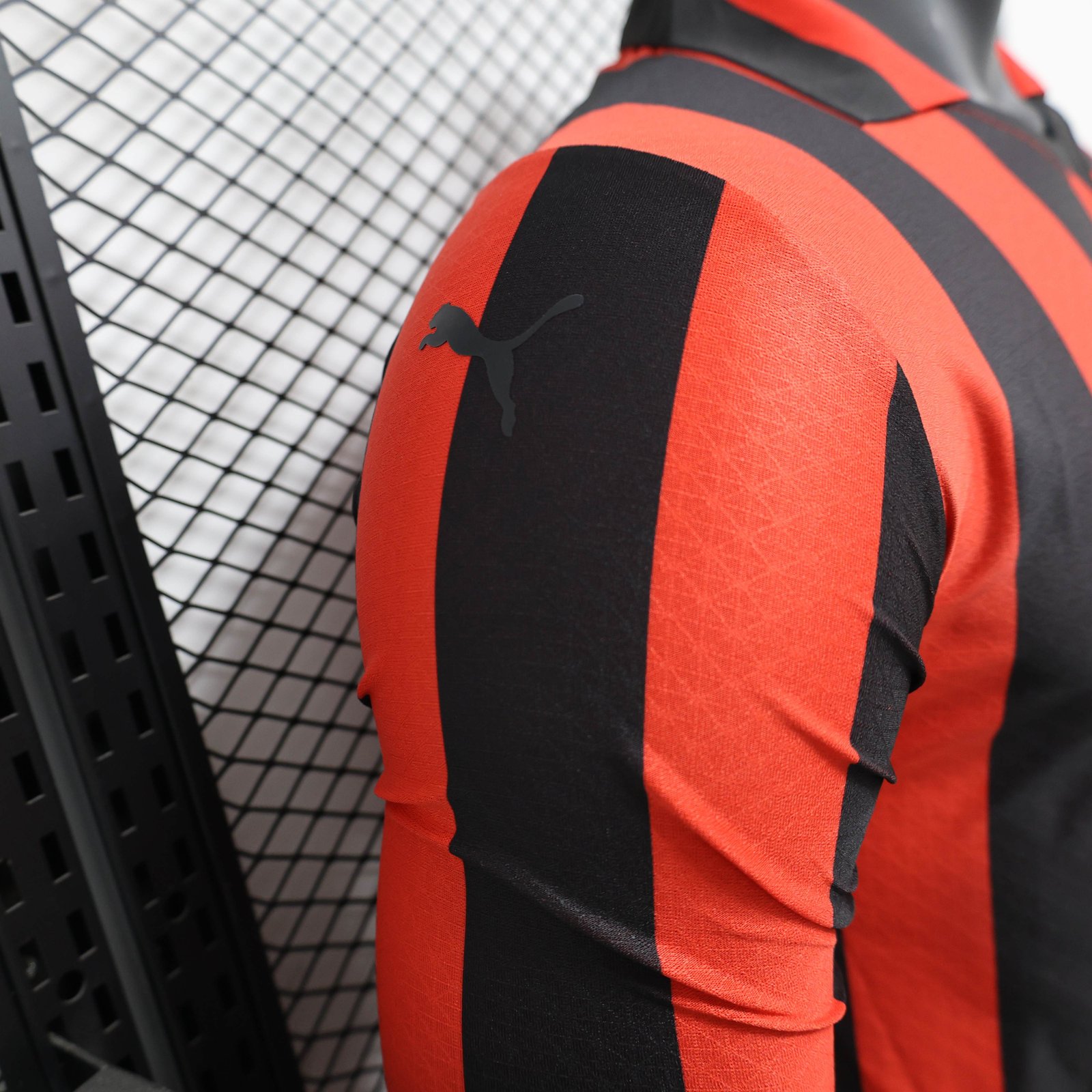 8a7fc3e8c9 AC Milan Puma 125th Authentic Jersey 24-25 Red Long Sleeve - Image 8