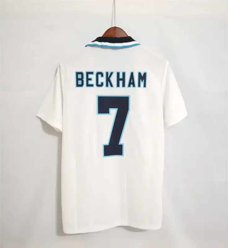 8e7ff61239 England Euro Cup 1996 Retro Jersey Home - Image 3