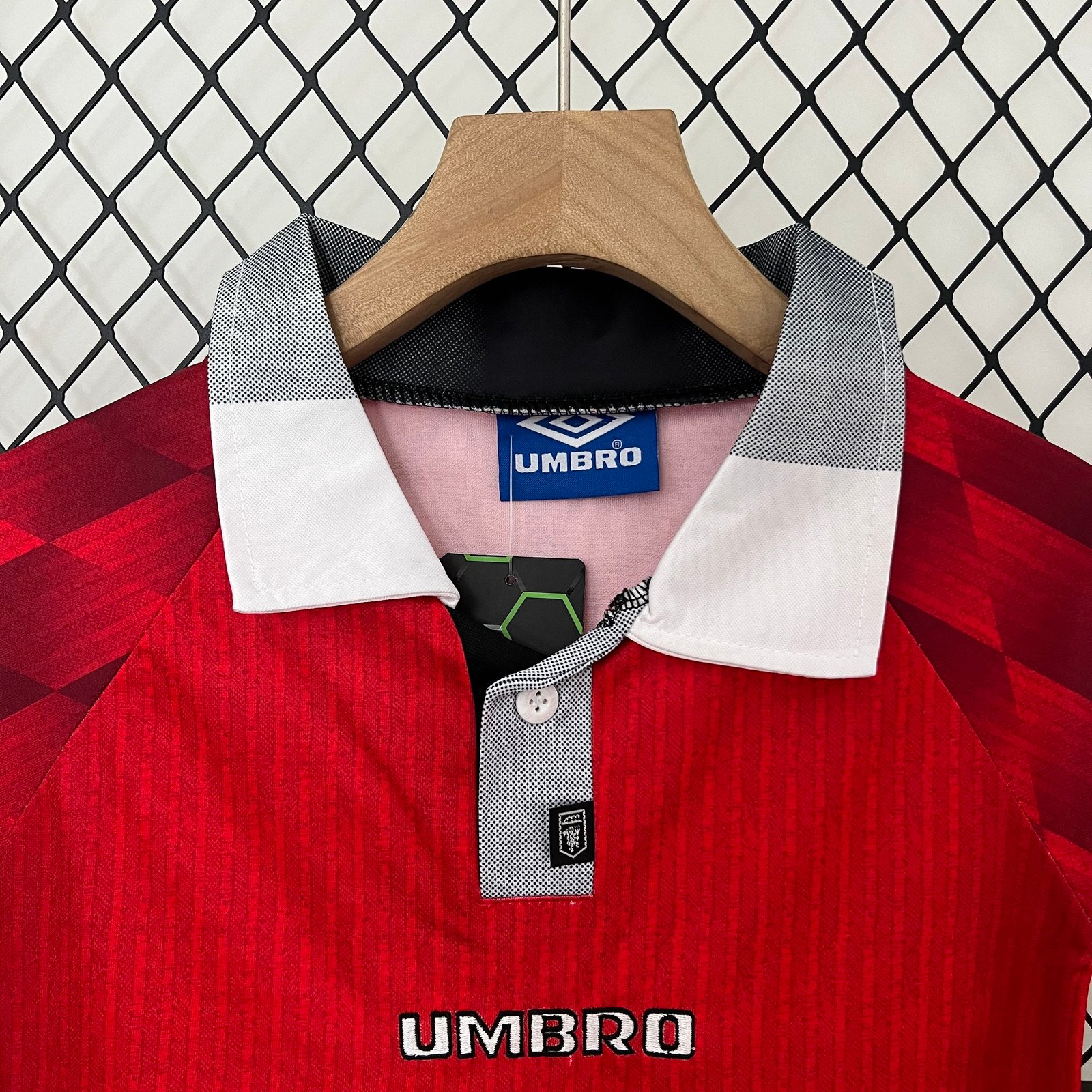 902ef026ab Manchester United 96-97 Home Retro Kid Kits Youth Apparels Jersey - Image 6