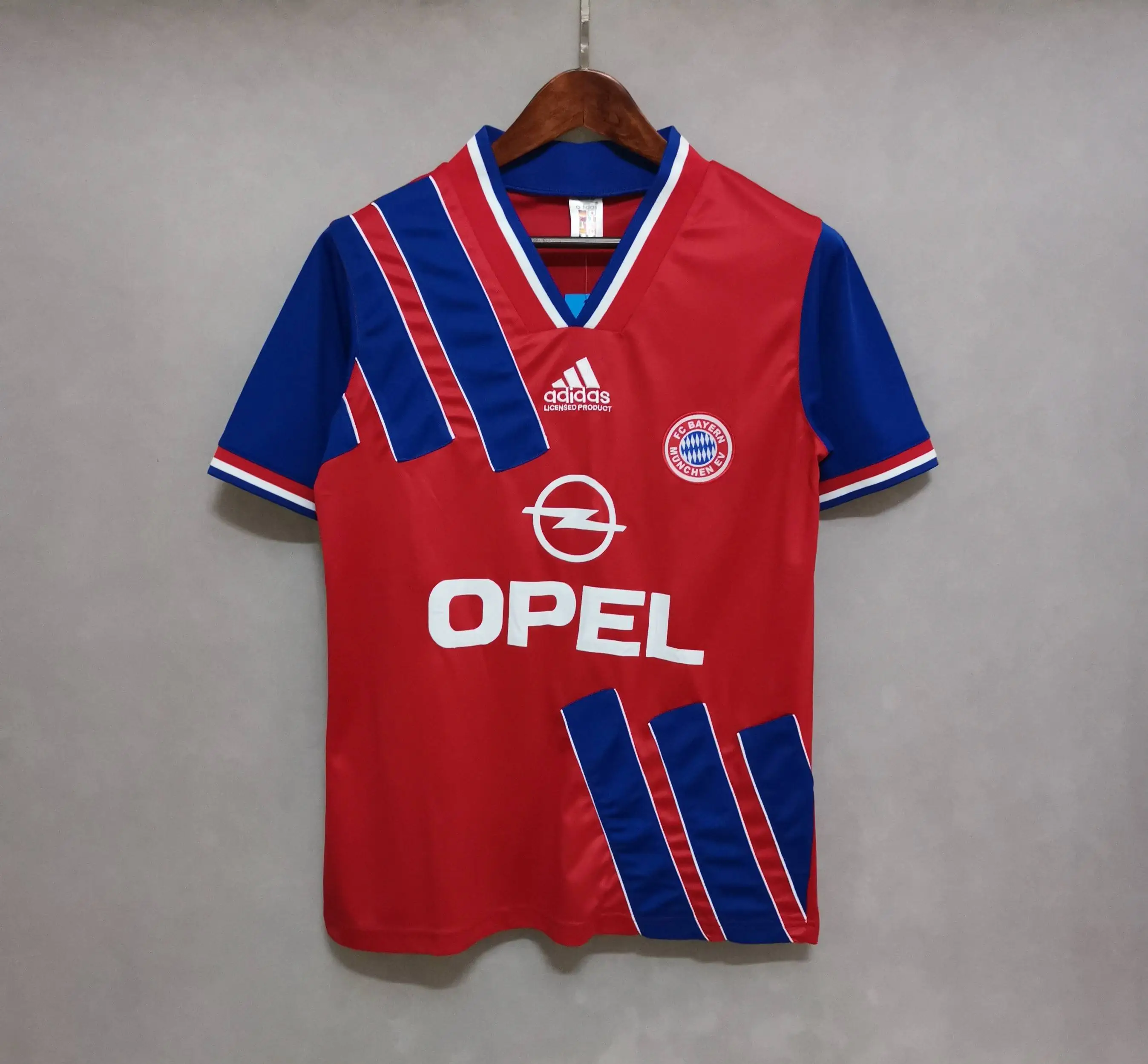 9de5ad974d 93-95 Bayern Munich Retro Jersey Home - Image 2