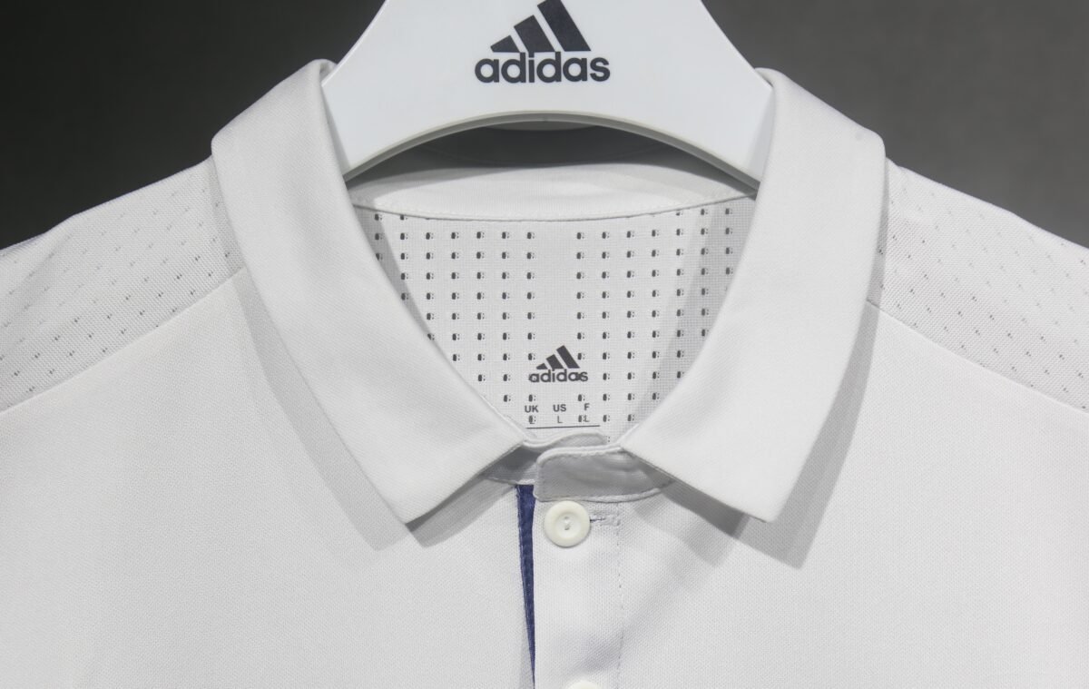 Real Madrid Home Shirt Retro Jersey 16-17 - Image 9