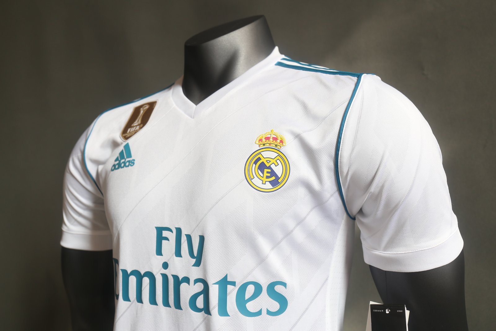 af58e6b5 Real Madrid Retro Jersey Home Shirt 2017-18 - Image 13