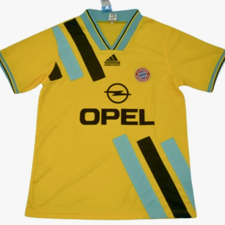 c5e5c72fa6 93-95 Bayern Munich Retro Jersey Away - Image 1