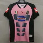 2002-03  Juventus Retro Jersey Goalkeeper Pink - Image 2