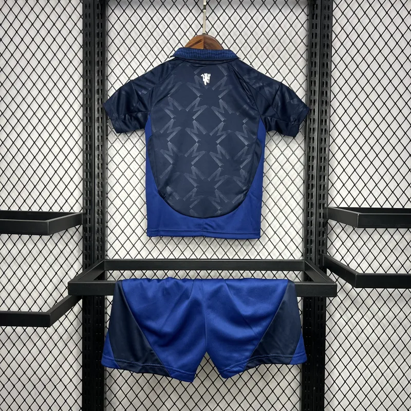 c98360e192 24-25 Manchester United Away Kids Jersey+Shorts - Image 3