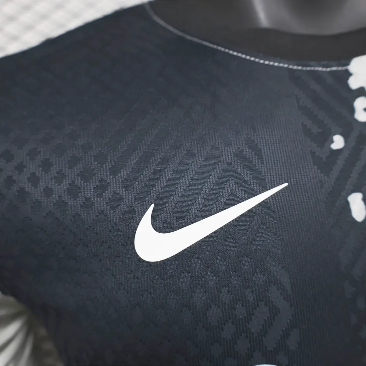 Tottenham Hotspur 24-25 Black White Special Edition Jersey - Player Version - Image 4