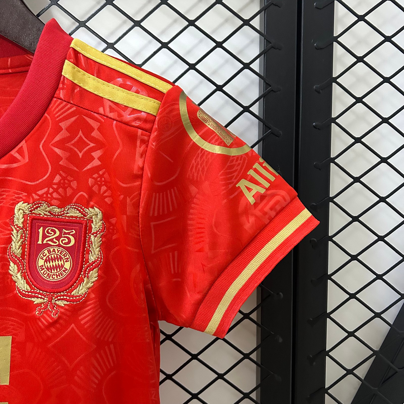 ddd58158 Adidas Kids Kits FC Bayern Munich 125th Anniversary Shirt 25-26 - Image 4