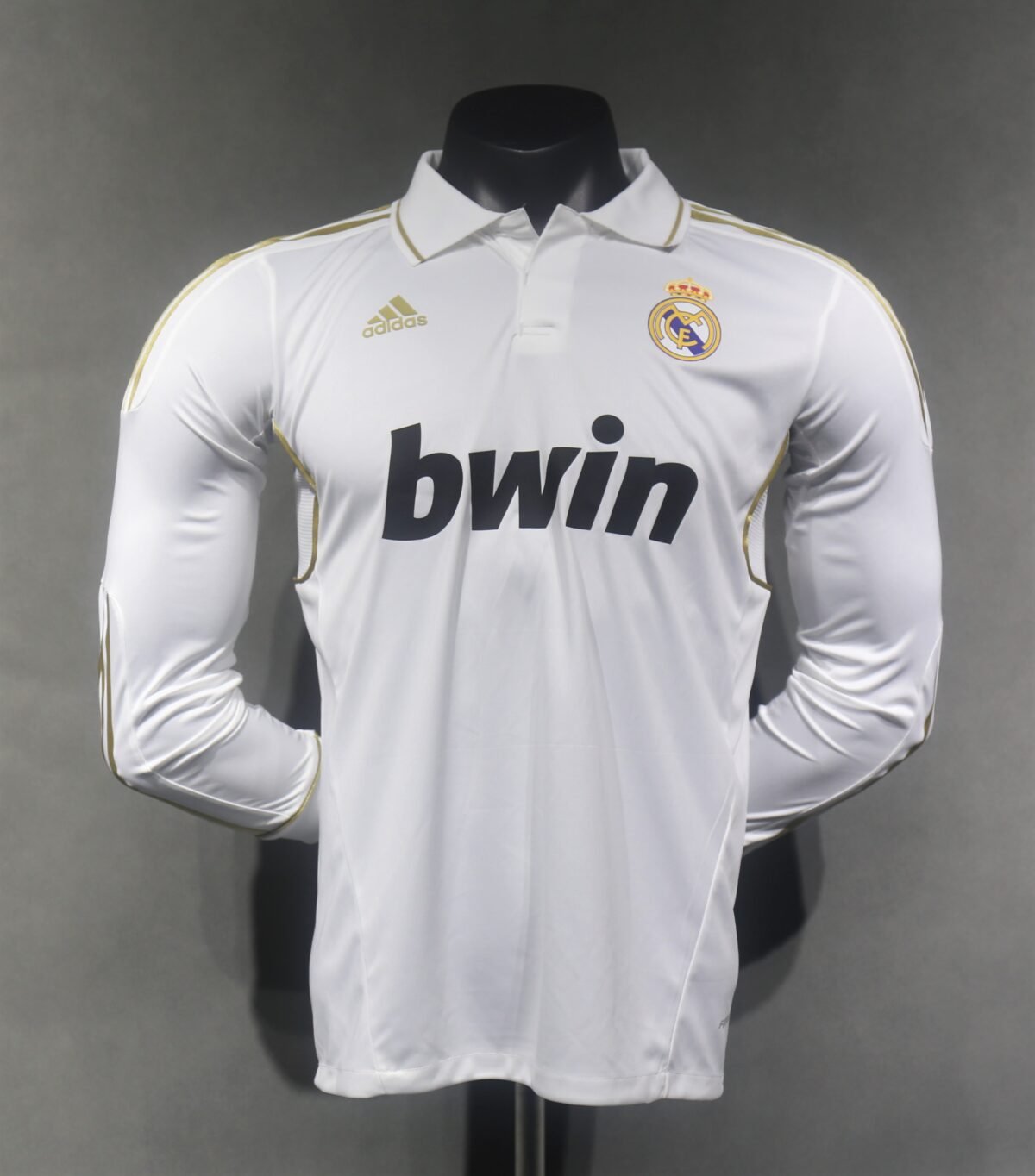 Real Madrid Retro Jersey Home Long Sleeve Shirt 2011-12 - Image 3