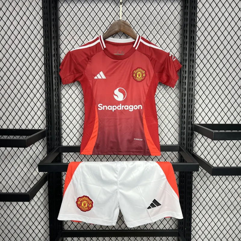 e593f46ea2 24-25 Manchester United Home Kids Jersey+Shorts - Image 2