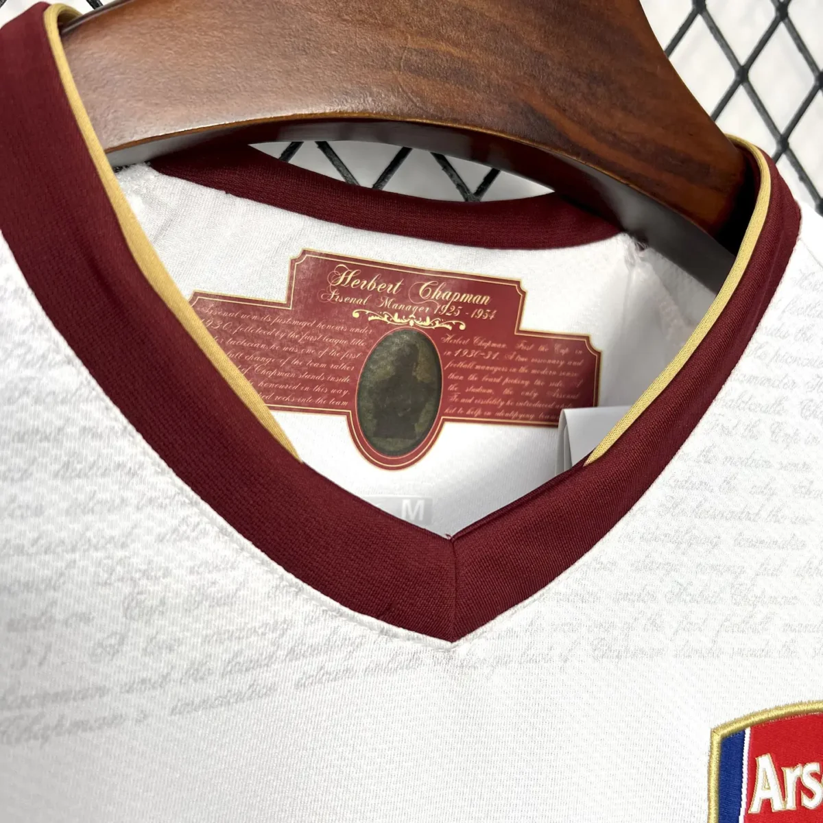 Arsenal Retro 2007-08 Away Jersey - Image 4
