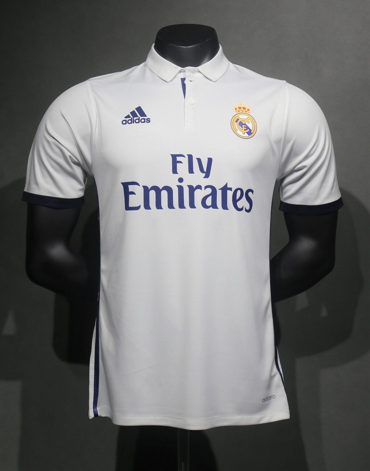 Real Madrid Home Shirt Retro Jersey 16-17 - Image 7