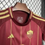24-25 AS Roma Home Kids Kit Jersey+Shorts - Image 4