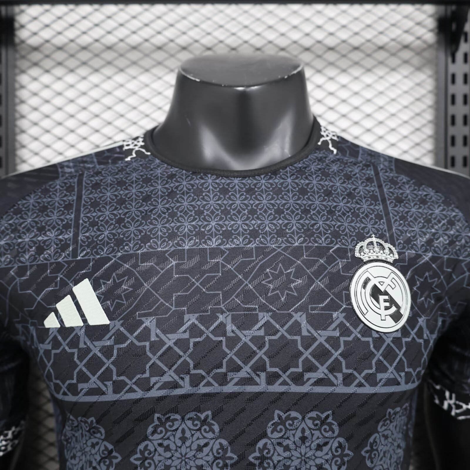 f448e89f6b Real Madrid 24-25 Special Edition Black Mandala Player Version Shirt Sport - Image 4