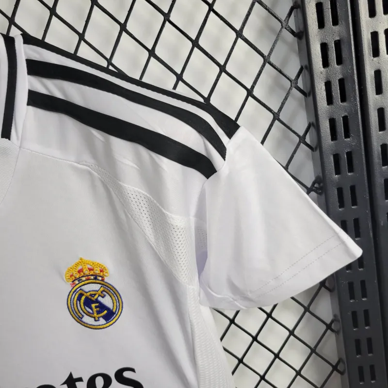 f585be2fcf 24-25 Real Madrid Home Kids Kit Jersey+Shorts - Image 9
