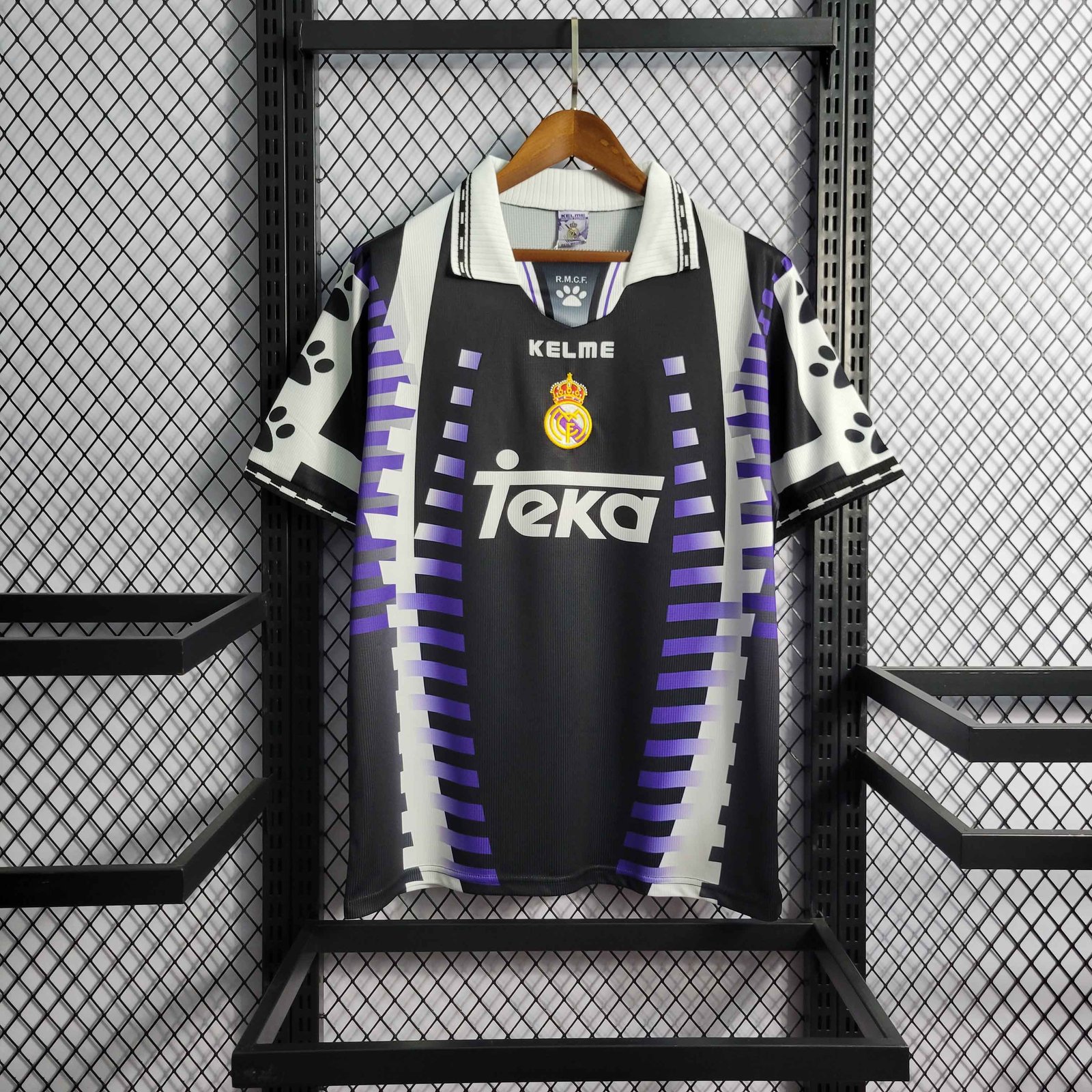 f9bbb65922 97-98 Real Madrid Third Retro Soccer Jersey - Image 2