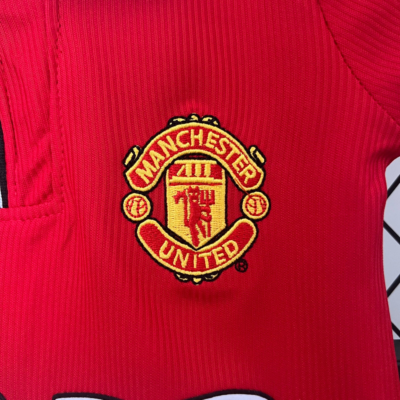 fbcc6ab6db Manchester United 98-99 Home Retro Kid Kits Children Sets Jerseys - Image 3